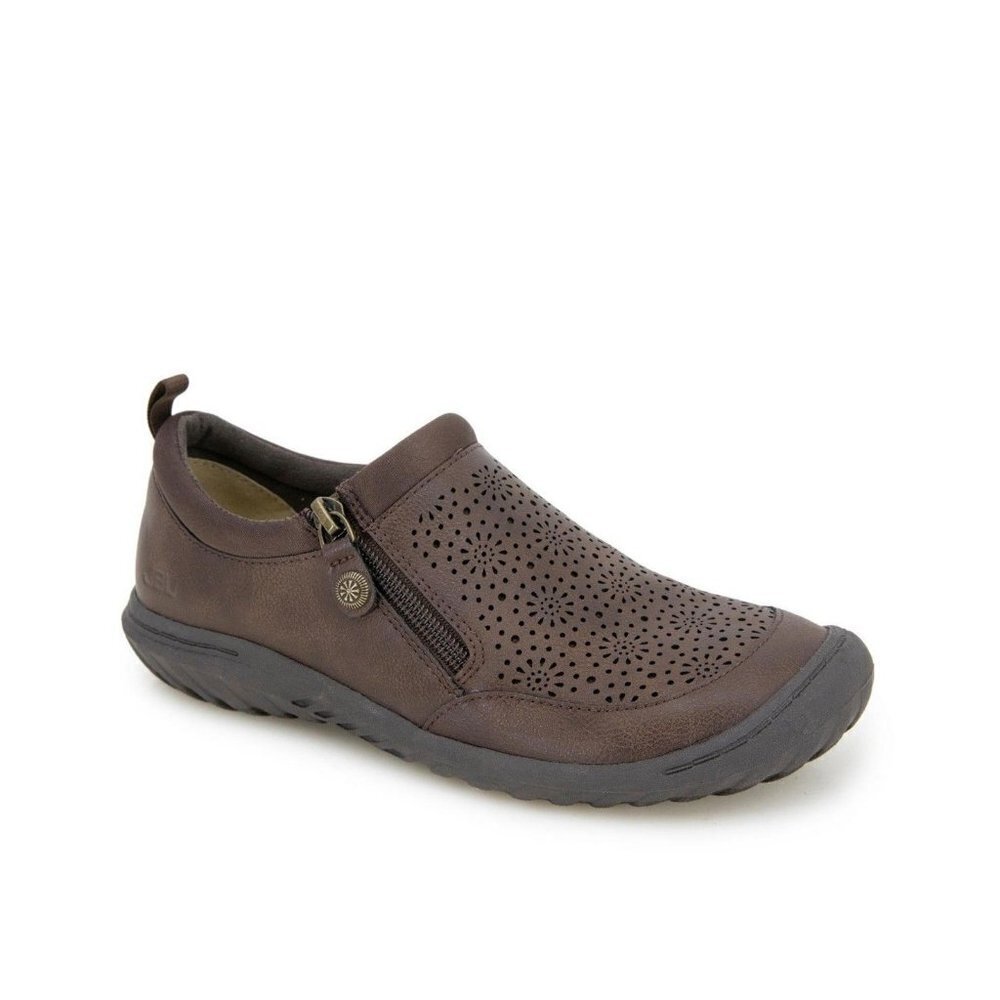 JBU Women's 7.5 Avery Laser Cut Round Toe Shoe - Brown - B4AVE34